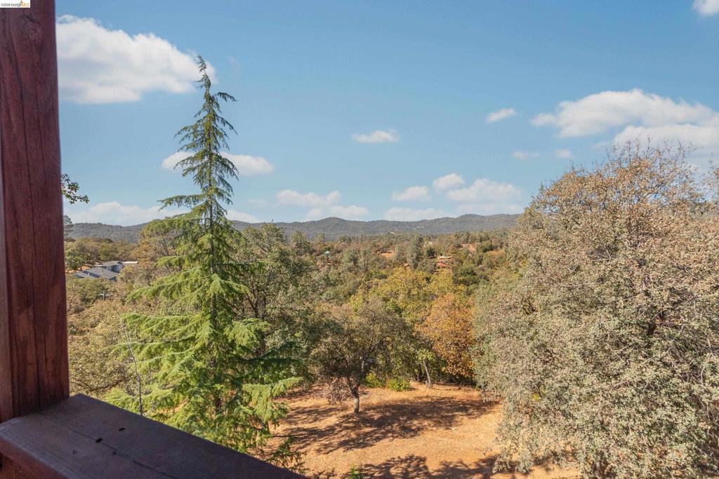 15800 Ridgefield Ct., Sonora, CA 95370