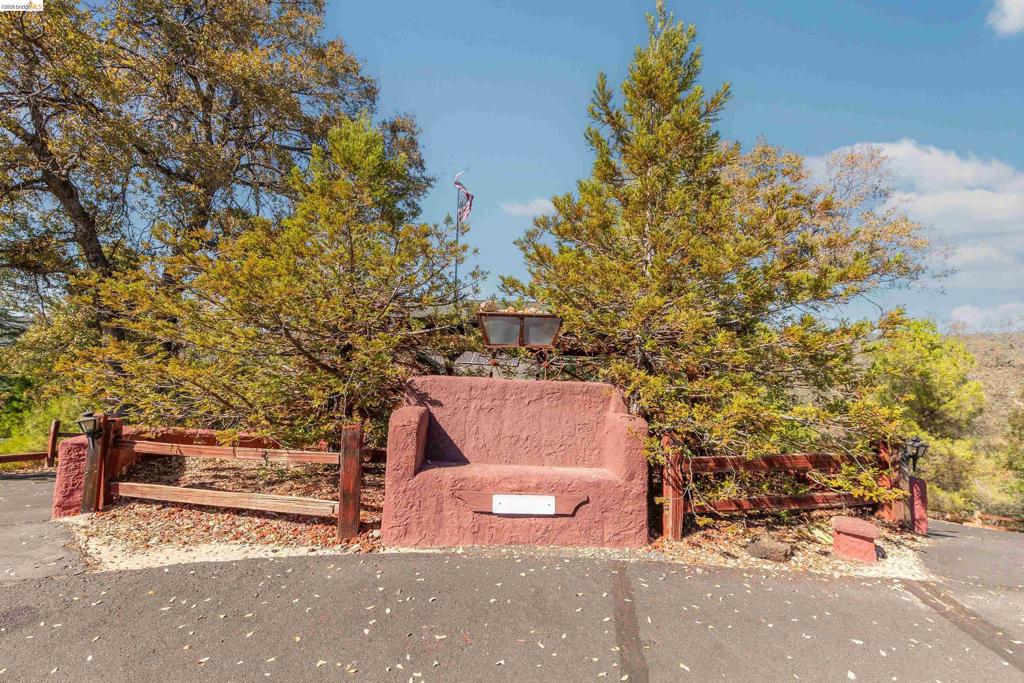 15800 Ridgefield Ct., Sonora, CA 95370