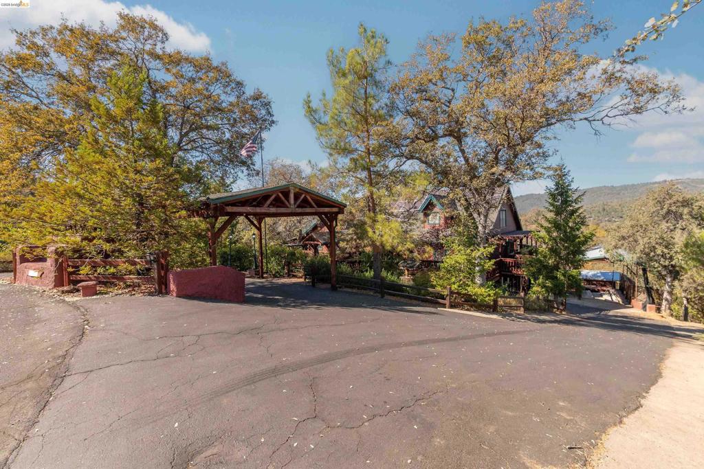 15800 Ridgefield Ct., Sonora, CA 95370