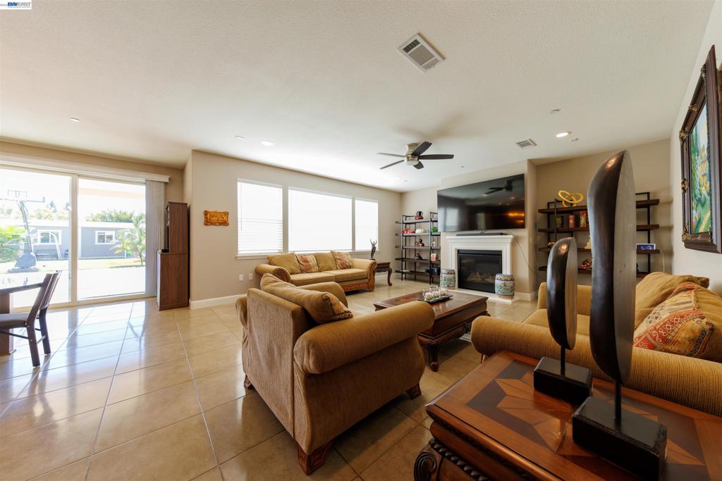 110 Catchings Ct, Brentwood (CC), CA 94513