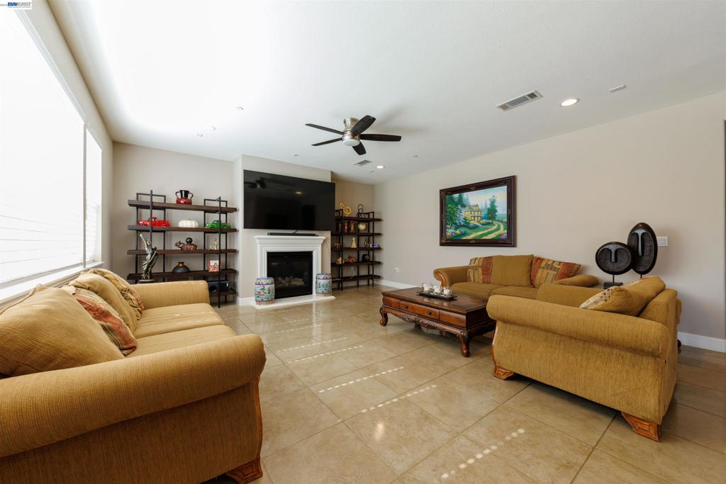 110 Catchings Ct, Brentwood (CC), CA 94513