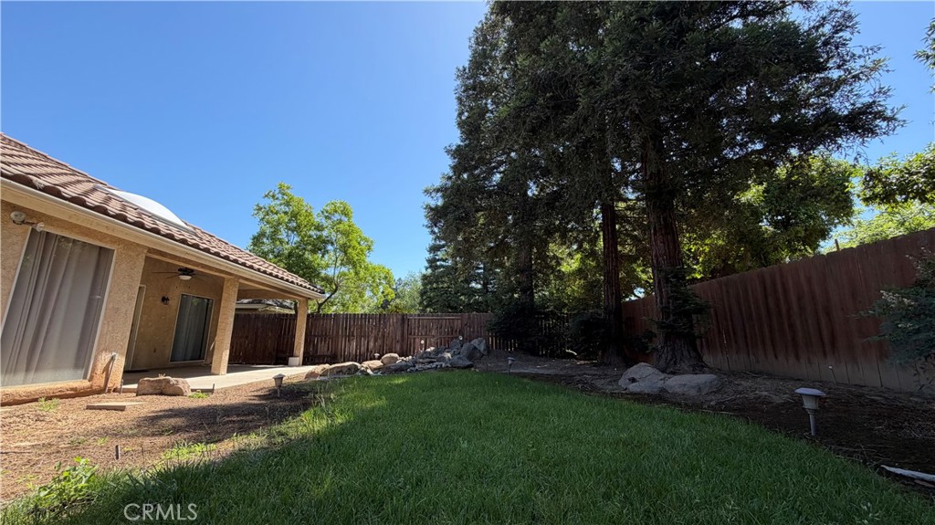1145 E Woodhaven Ln, Fresno, CA 93720