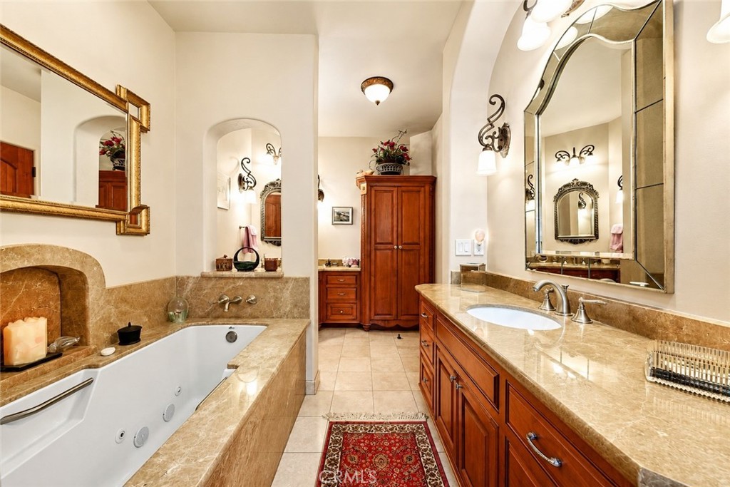 5005 Whitehall, Cambria, CA 93428