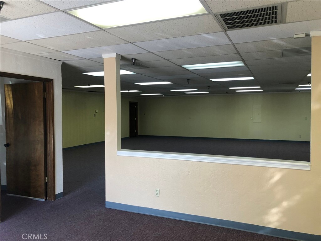 4270 N Blackstone, Fresno, CA 93726