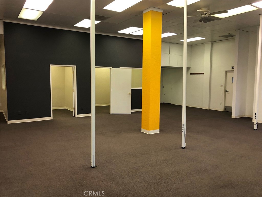4270 N Blackstone, Fresno, CA 93726