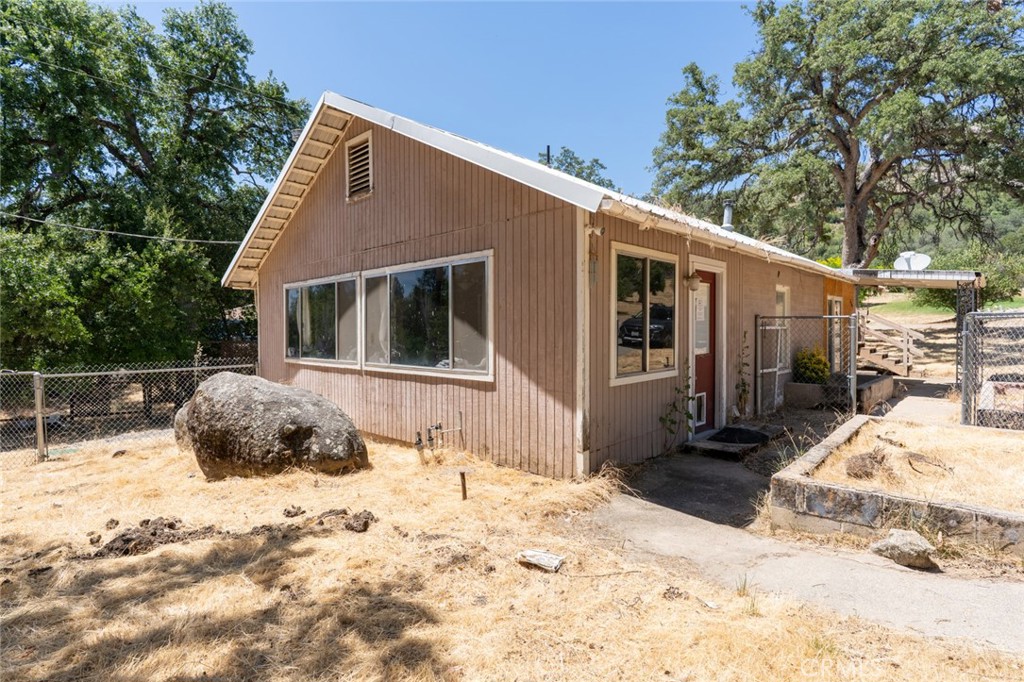 4162 Sullivan Rd, Mariposa, CA 95338