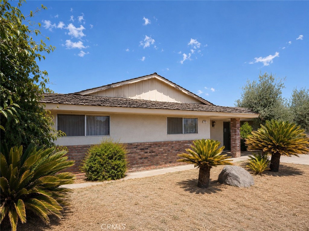 146 W Hanford Armona, Lemoore, CA 93245