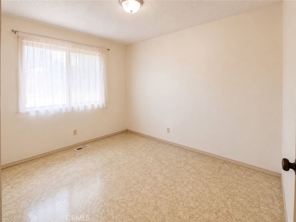 146 W Hanford Armona, Lemoore, CA 93245