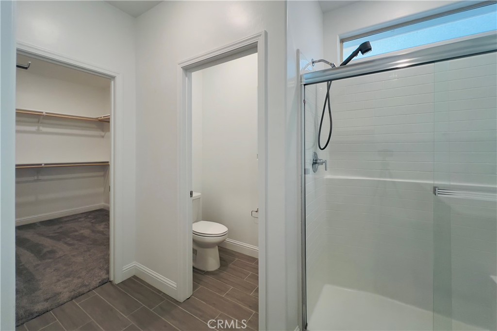 9329 Willow Terrace Dr, Shafter, CA 93263