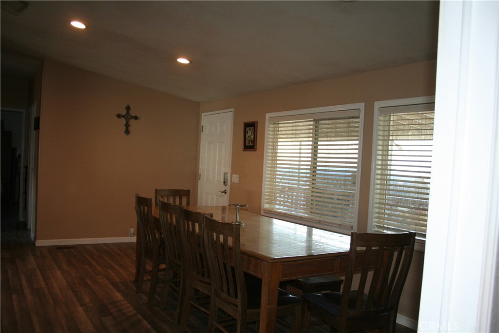 38290 38290 Roundtree Lane, Squaw Valley, CA 93675