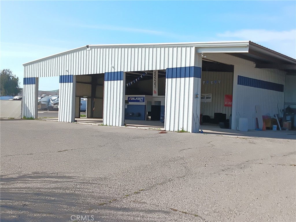 175 S 6th St, Coalinga, CA 93210