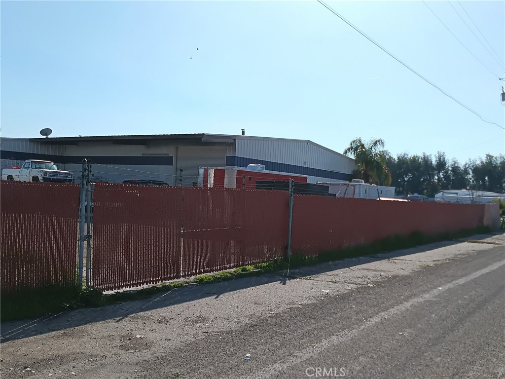 175 S 6th St, Coalinga, CA 93210