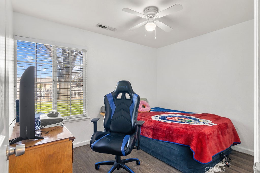 1100 Mathia Dr, Modesto, CA 95351