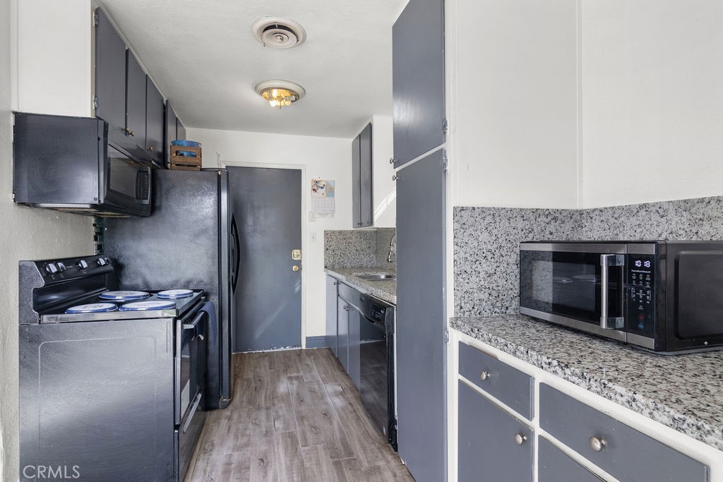 1100 Mathia Dr, Modesto, CA 95351