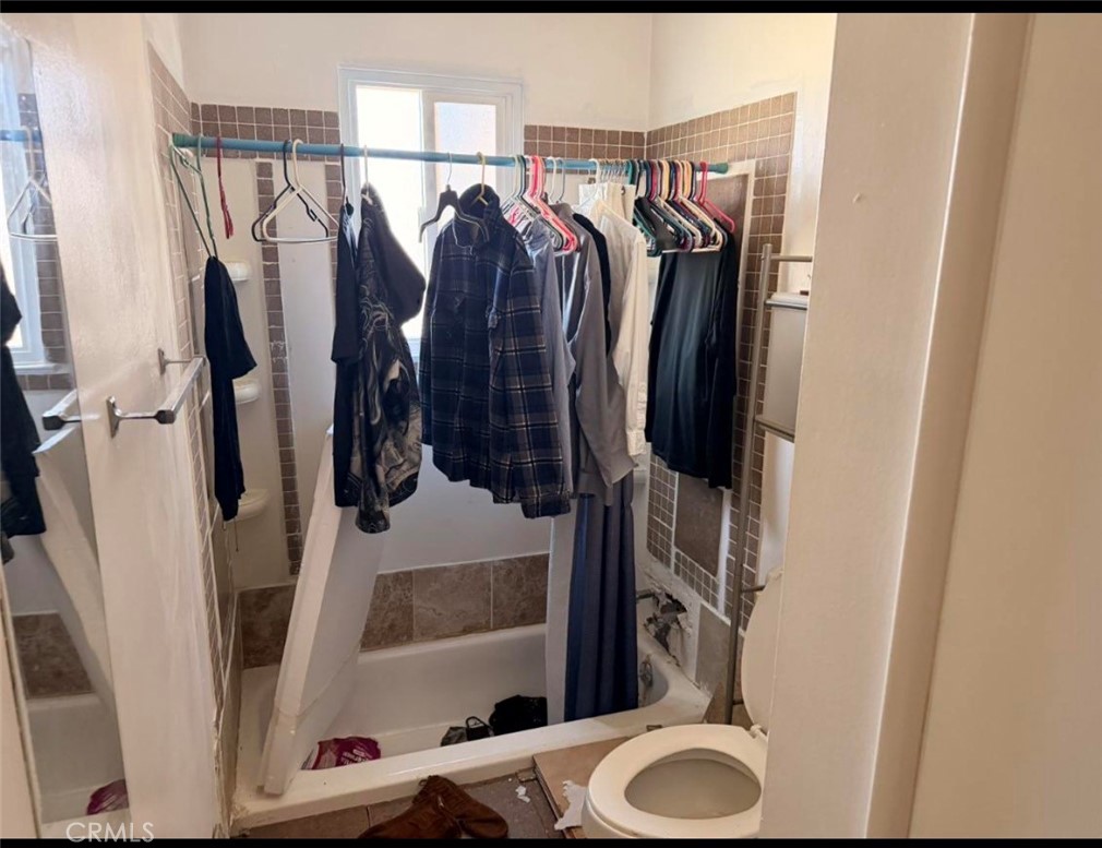 2100 N Kensington Way, Hanford, CA 93230