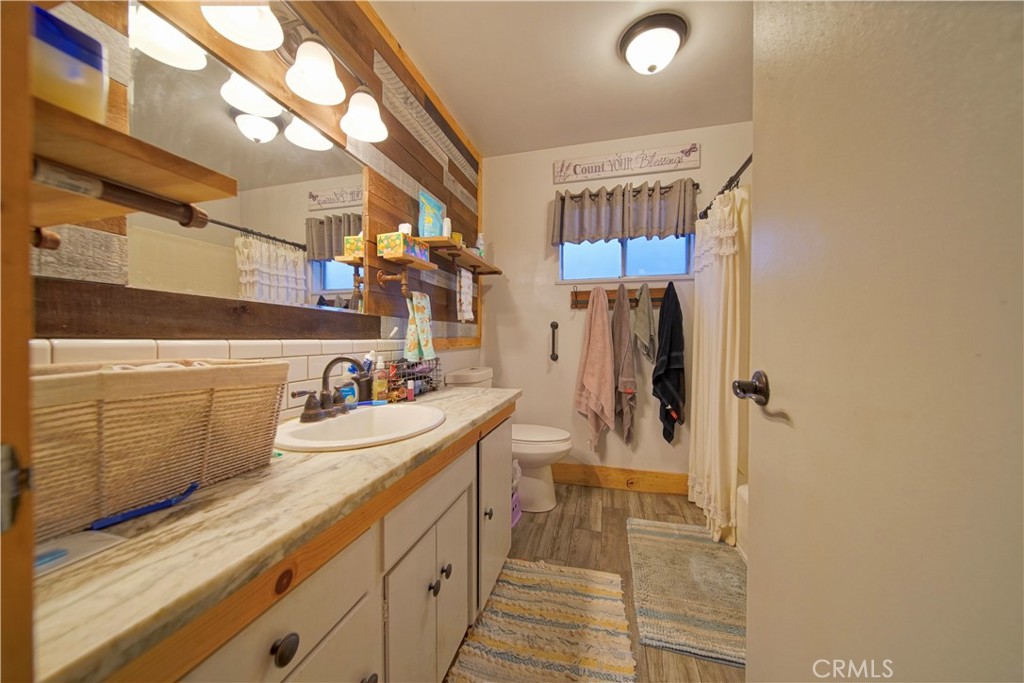 5419 N Callisch, Fresno, CA 93710