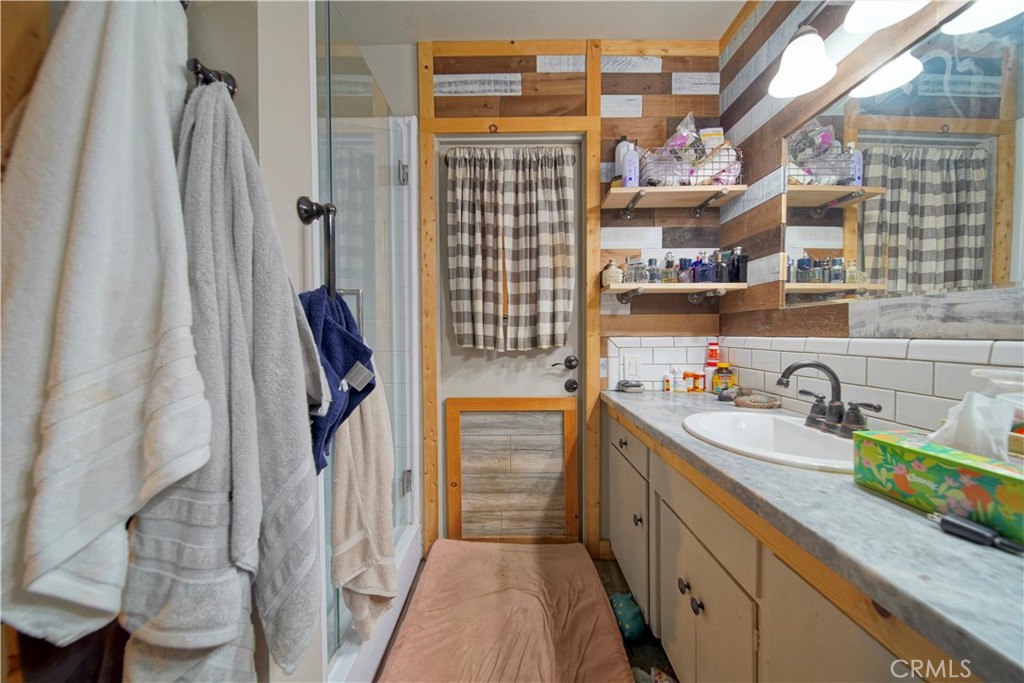 5419 N Callisch, Fresno, CA 93710