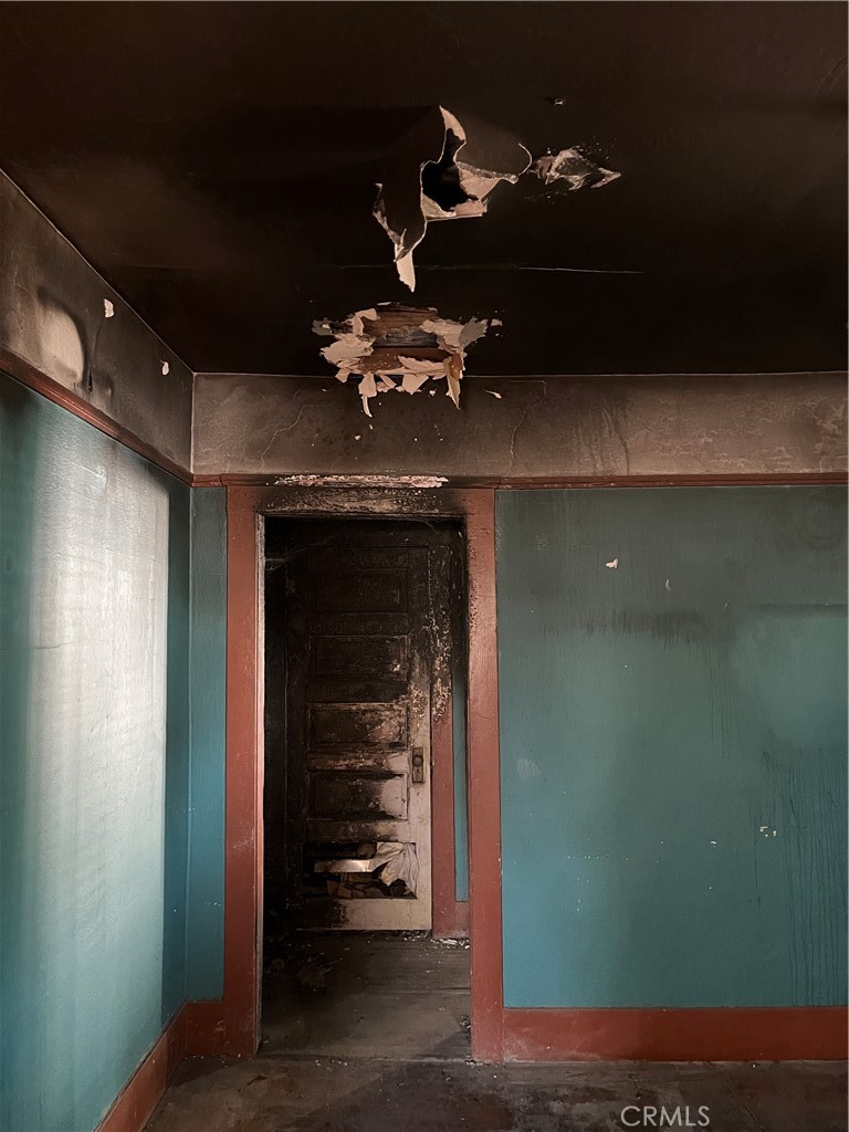 805 S Court St, Visalia, CA 93277