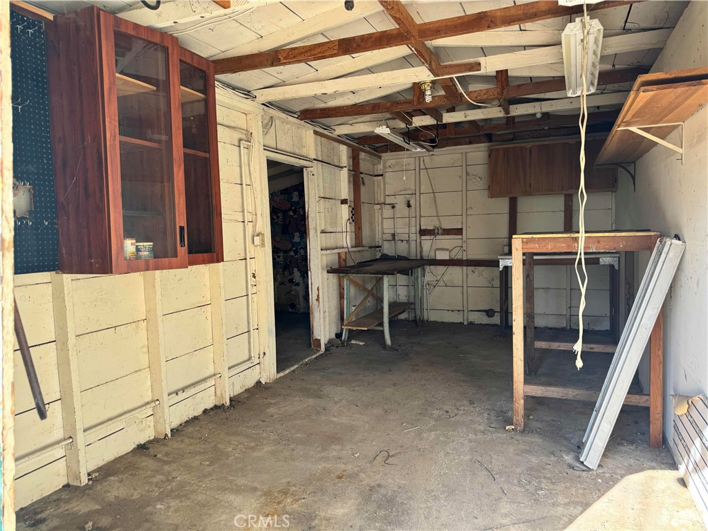 805 S Court St, Visalia, CA 93277