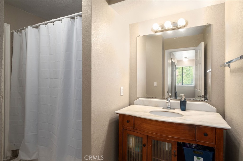 4308 E Woodward, Fresno, CA 93702