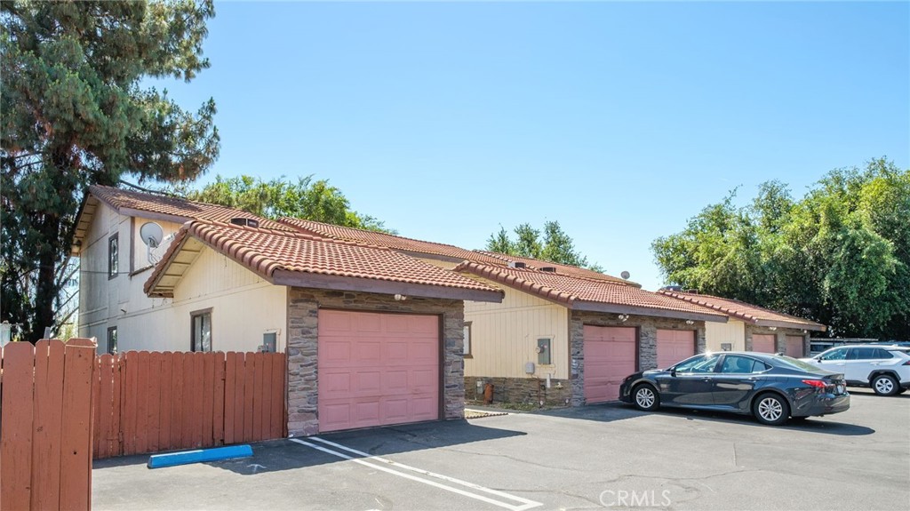 4308 E Woodward, Fresno, CA 93702