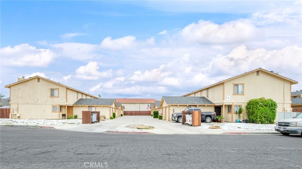 770 Silverado, Hanford, CA 93230