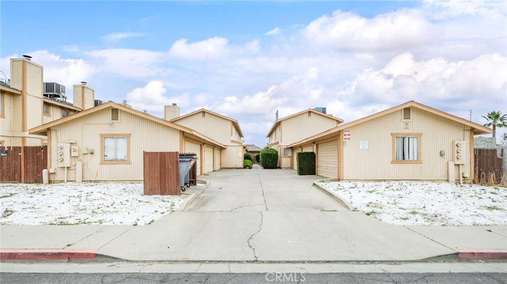 770 Silverado, Hanford, CA 93230