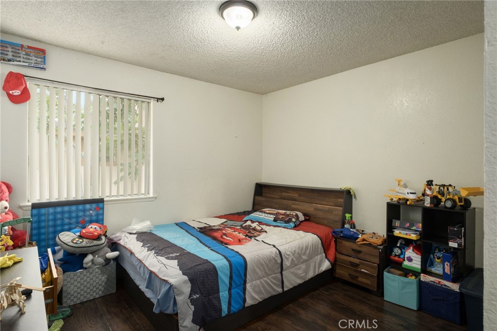 770 Silverado, Hanford, CA 93230