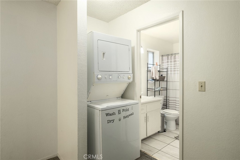 770 Silverado, Hanford, CA 93230