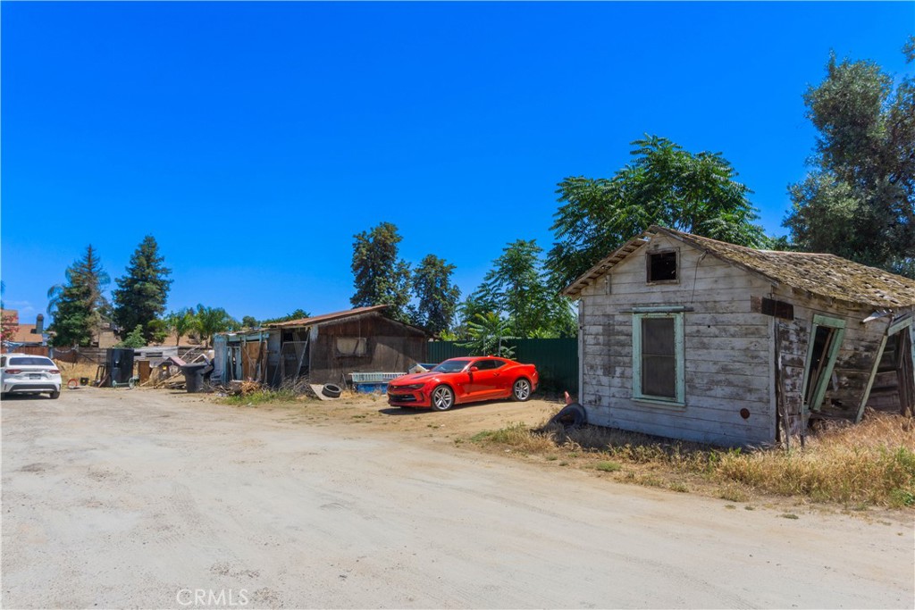 1 N Bridge St, Visalia, CA 93291