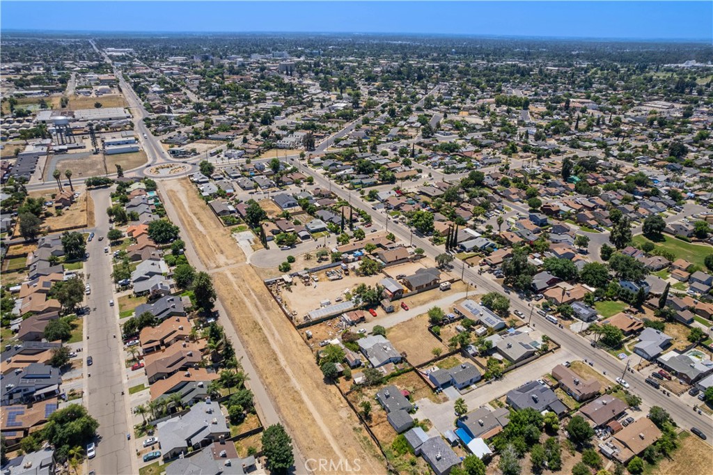 1 N Bridge St, Visalia, CA 93291
