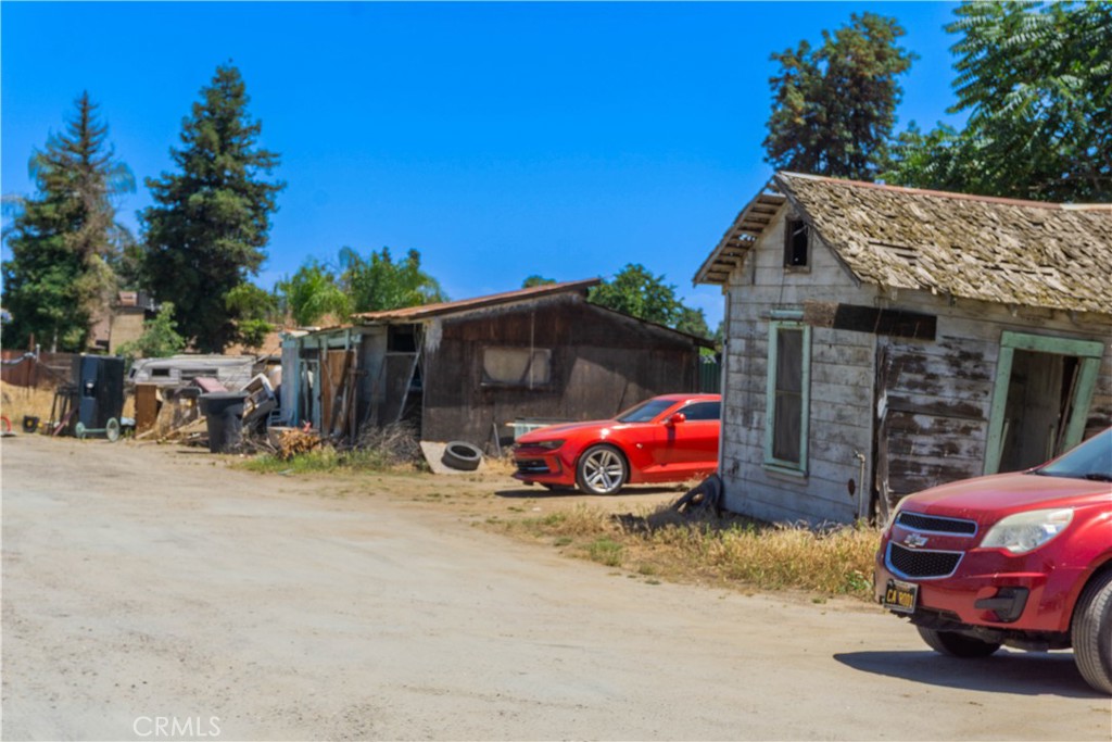 1 N Bridge St, Visalia, CA 93291
