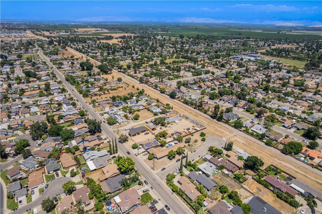 1 N Bridge St, Visalia, CA 93291