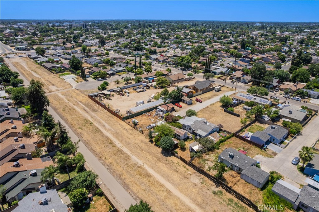 1 N Bridge St, Visalia, CA 93291