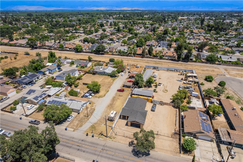 1 N Bridge St, Visalia, CA 93291