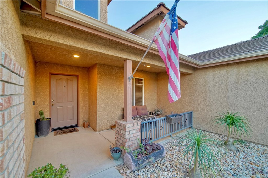2159 Charlie Chambers Dr, Hanford, CA 93230