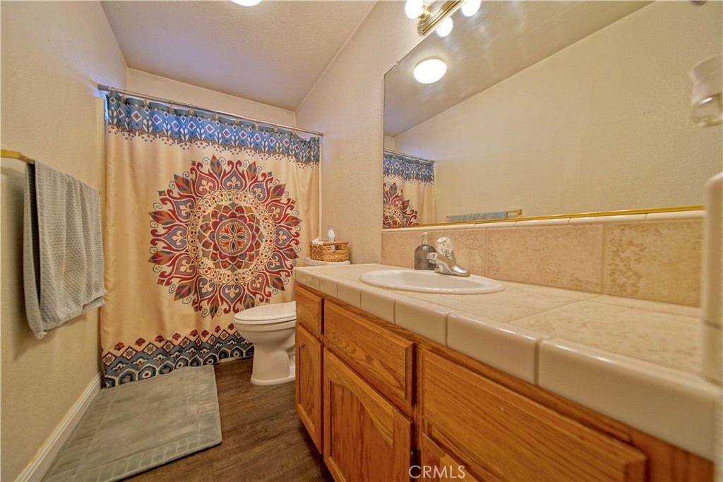 2159 Charlie Chambers Dr, Hanford, CA 93230