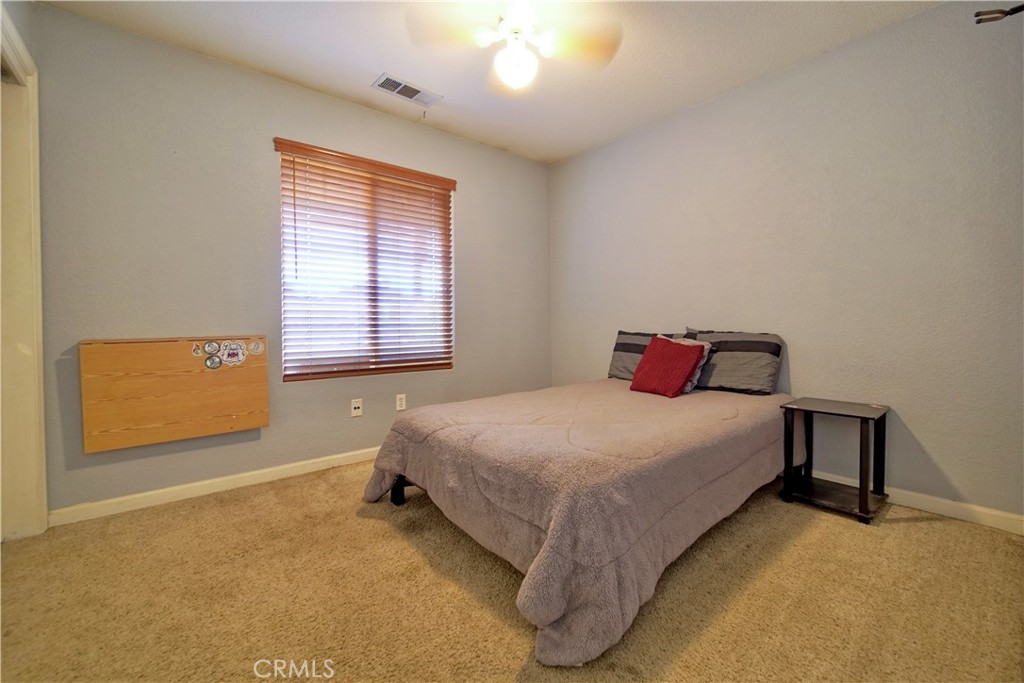 2159 Charlie Chambers Dr, Hanford, CA 93230