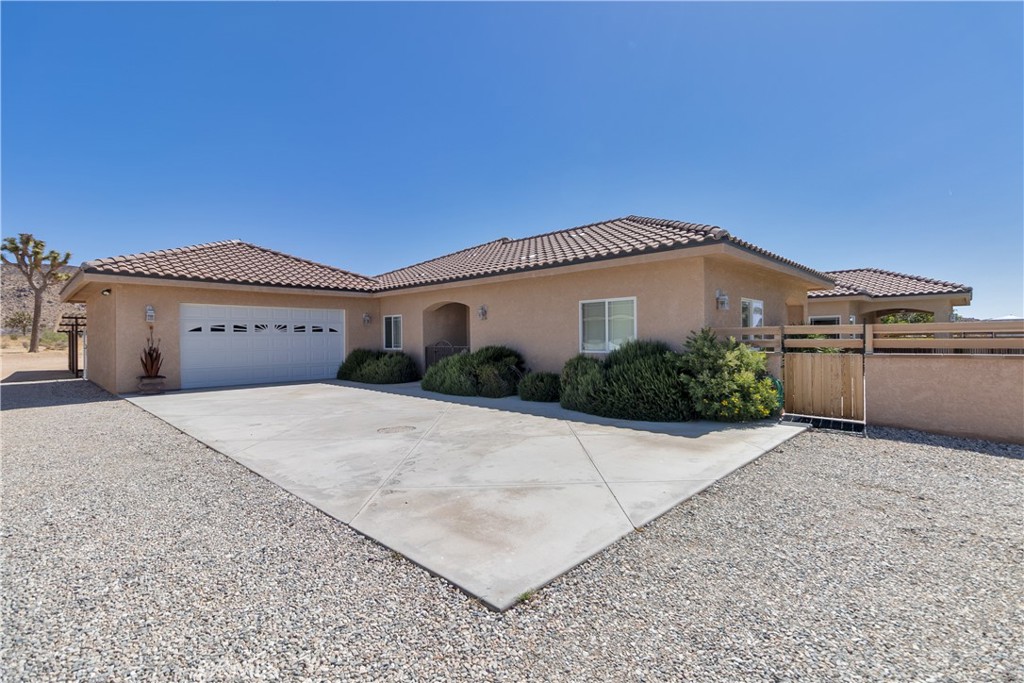 52775 Pipes Canyon Rd, Pioneertown, CA 92268