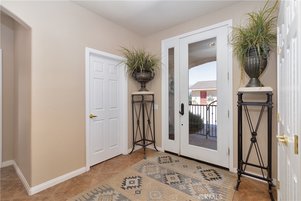 52775 Pipes Canyon Rd, Pioneertown, CA 92268