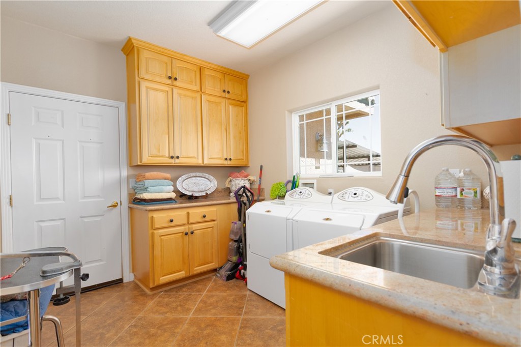 52775 Pipes Canyon Rd, Pioneertown, CA 92268