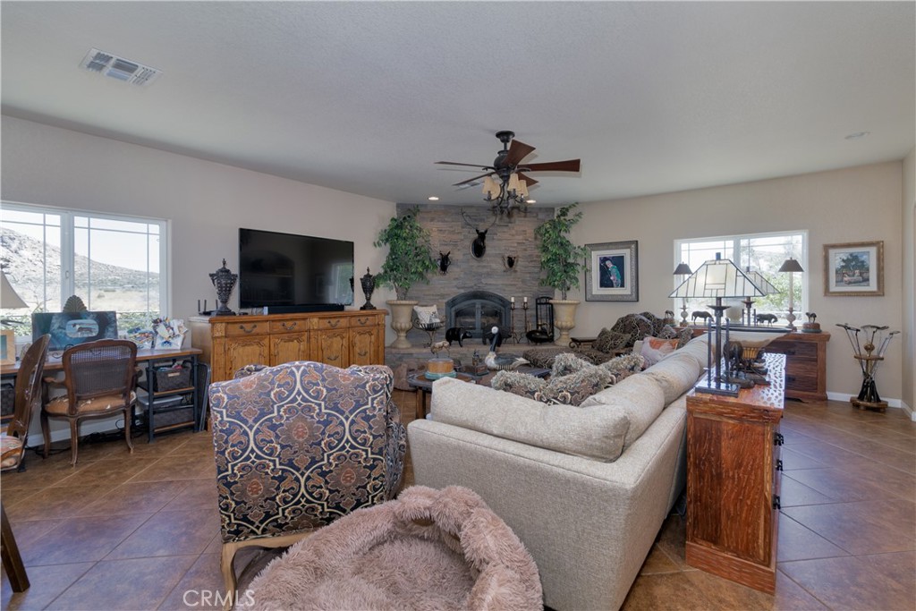52775 Pipes Canyon Rd, Pioneertown, CA 92268