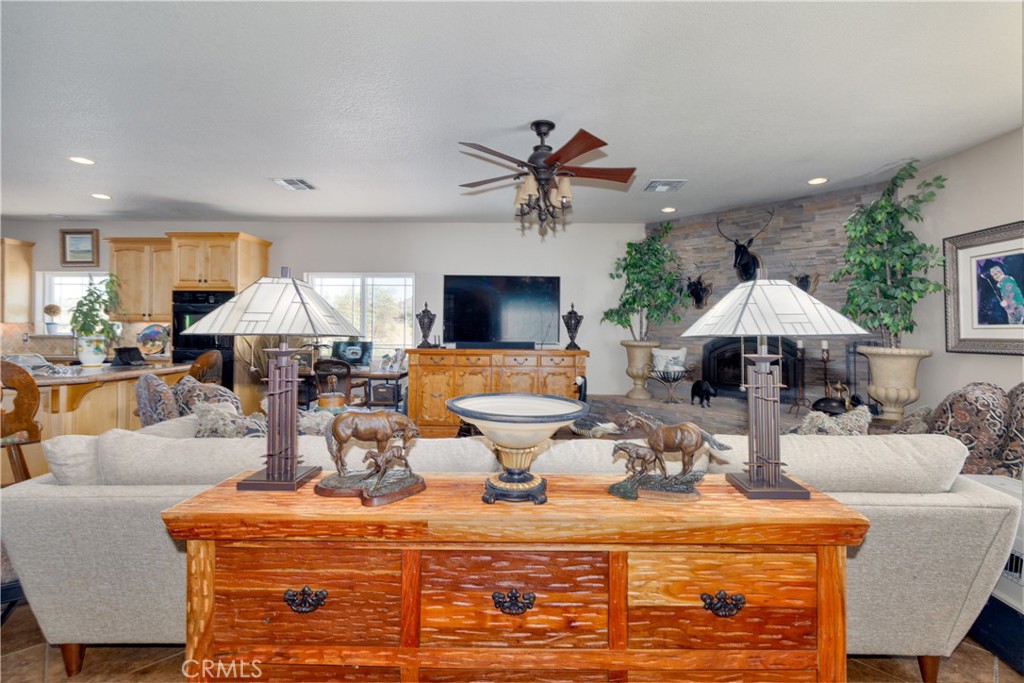 52775 Pipes Canyon Rd, Pioneertown, CA 92268