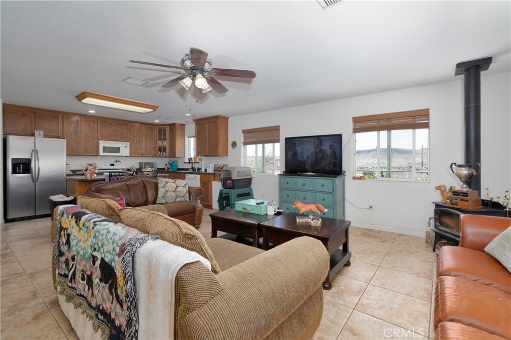52775 Pipes Canyon Rd, Pioneertown, CA 92268