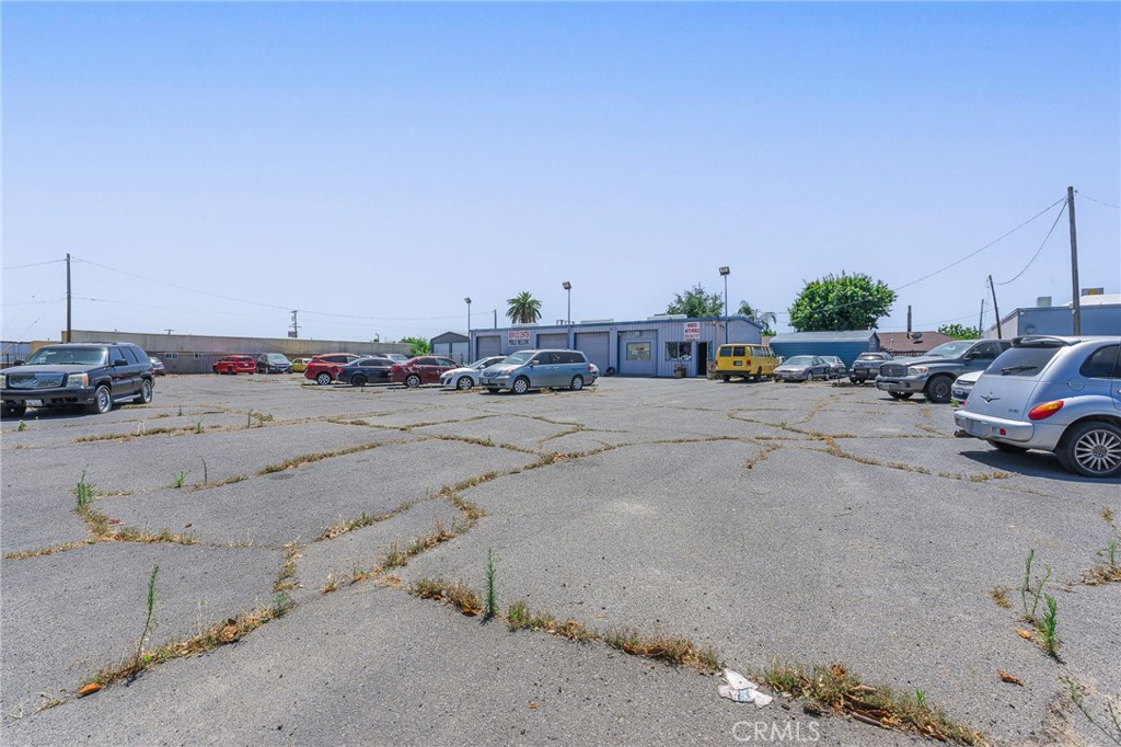 1450 W Main, Merced, CA 95340