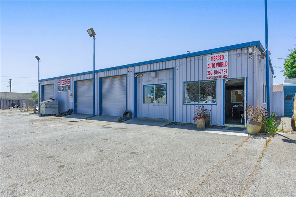 1450 W Main, Merced, CA 95340