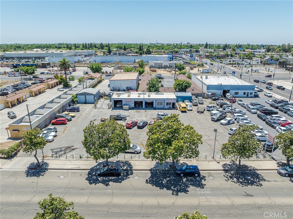 1450 W Main, Merced, CA 95340