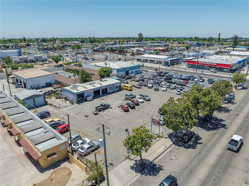 1450 W Main, Merced, CA 95340