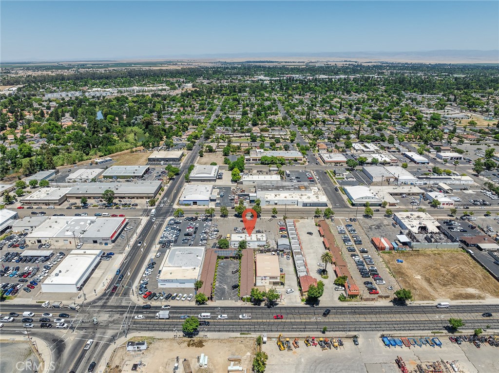 1450 W Main, Merced, CA 95340