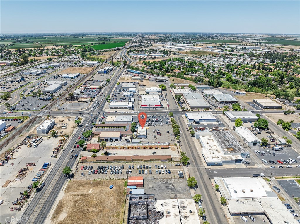 1450 W Main, Merced, CA 95340
